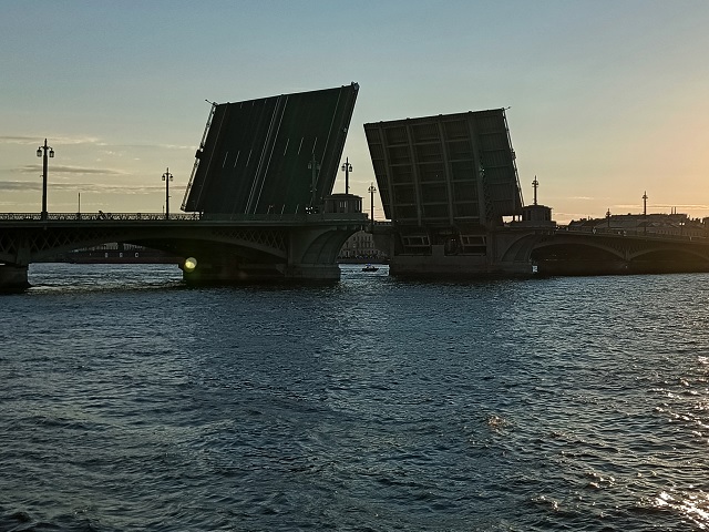 Благовещенский мост