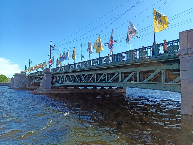 Дворцовый мост