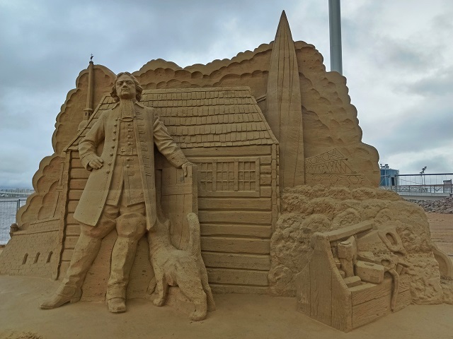 Город песчаных скульптур