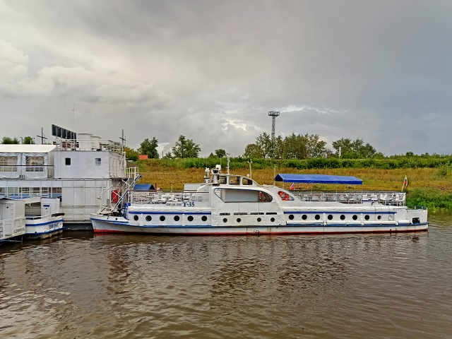 Теплоход Т35 Тюмень